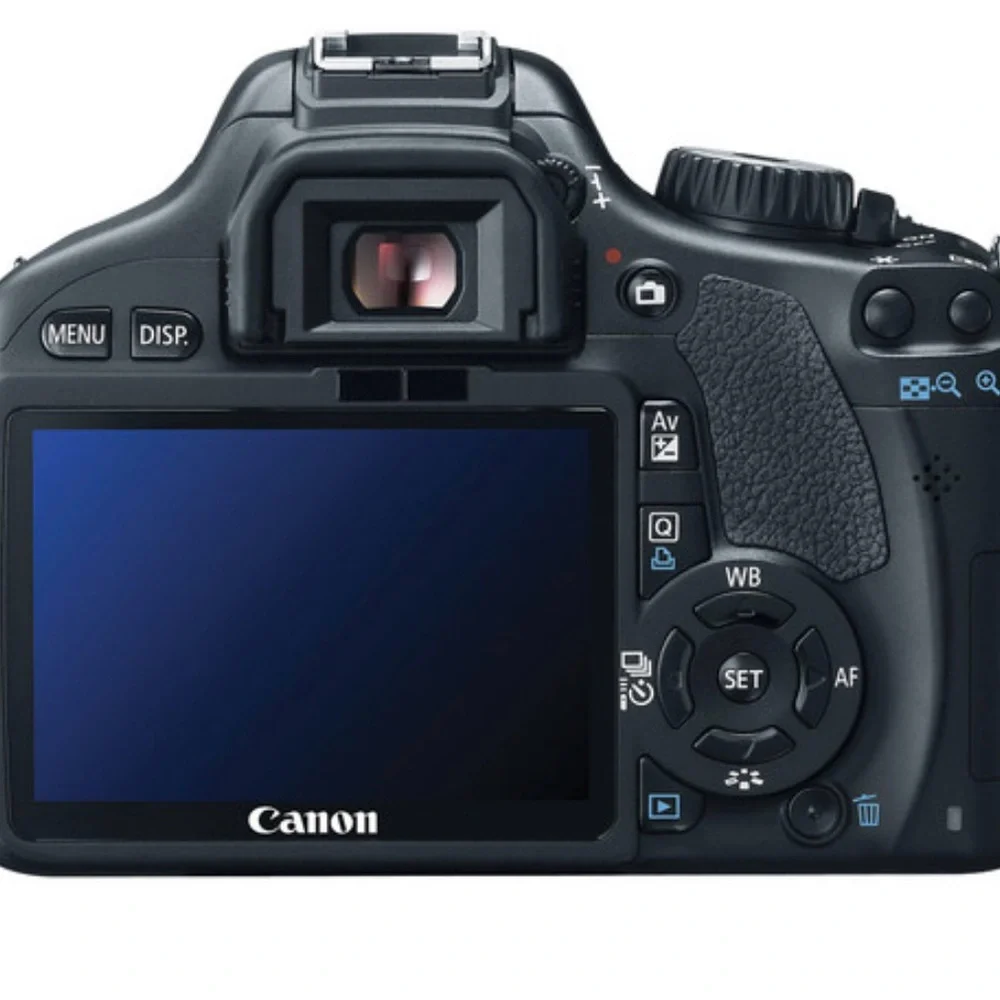 Canon Rebel T2i digital camera body and lens